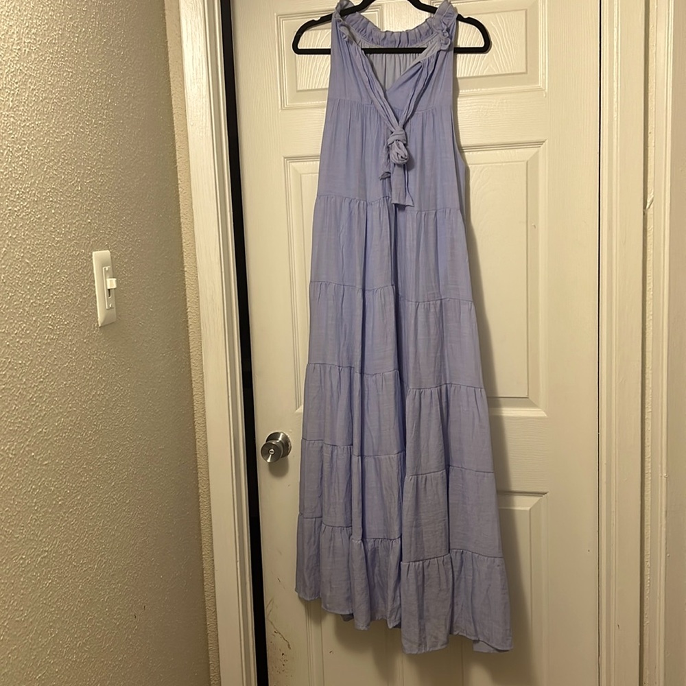 Sundress Periwinkle blue. Extra large with pockets. Tie in front very light.